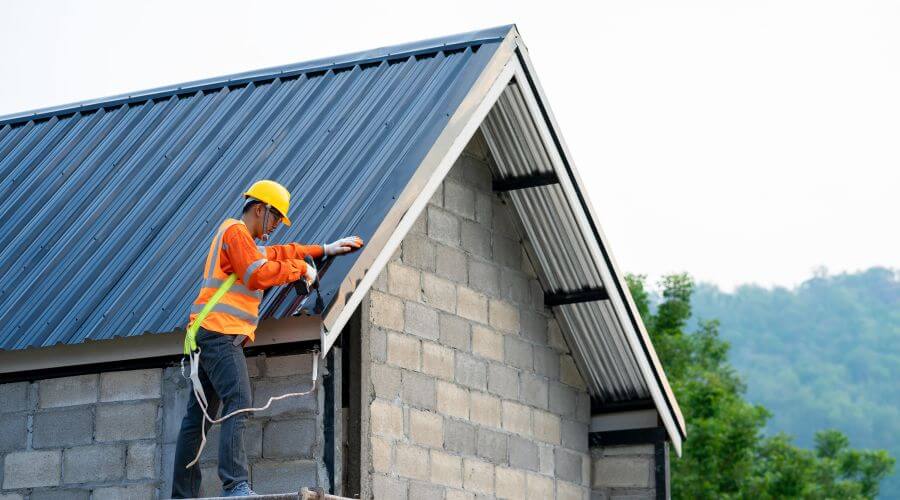 Professional gutter cleaning in Perkins, MI